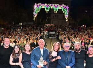 Pino Minio protagonista della grande festa della Madonna dell’Itria: Piazza della Pace accoglie circa 3.000 persone